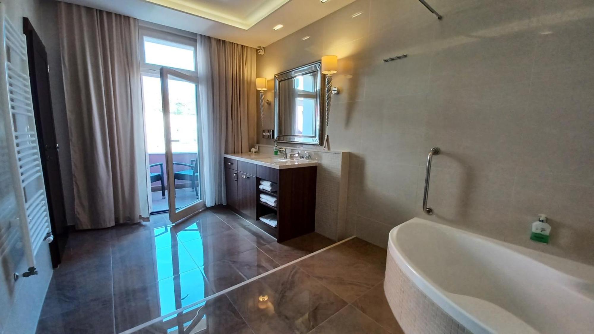 Hotel Dvorana Karlowe Wary Zewnętrze zdjęcie