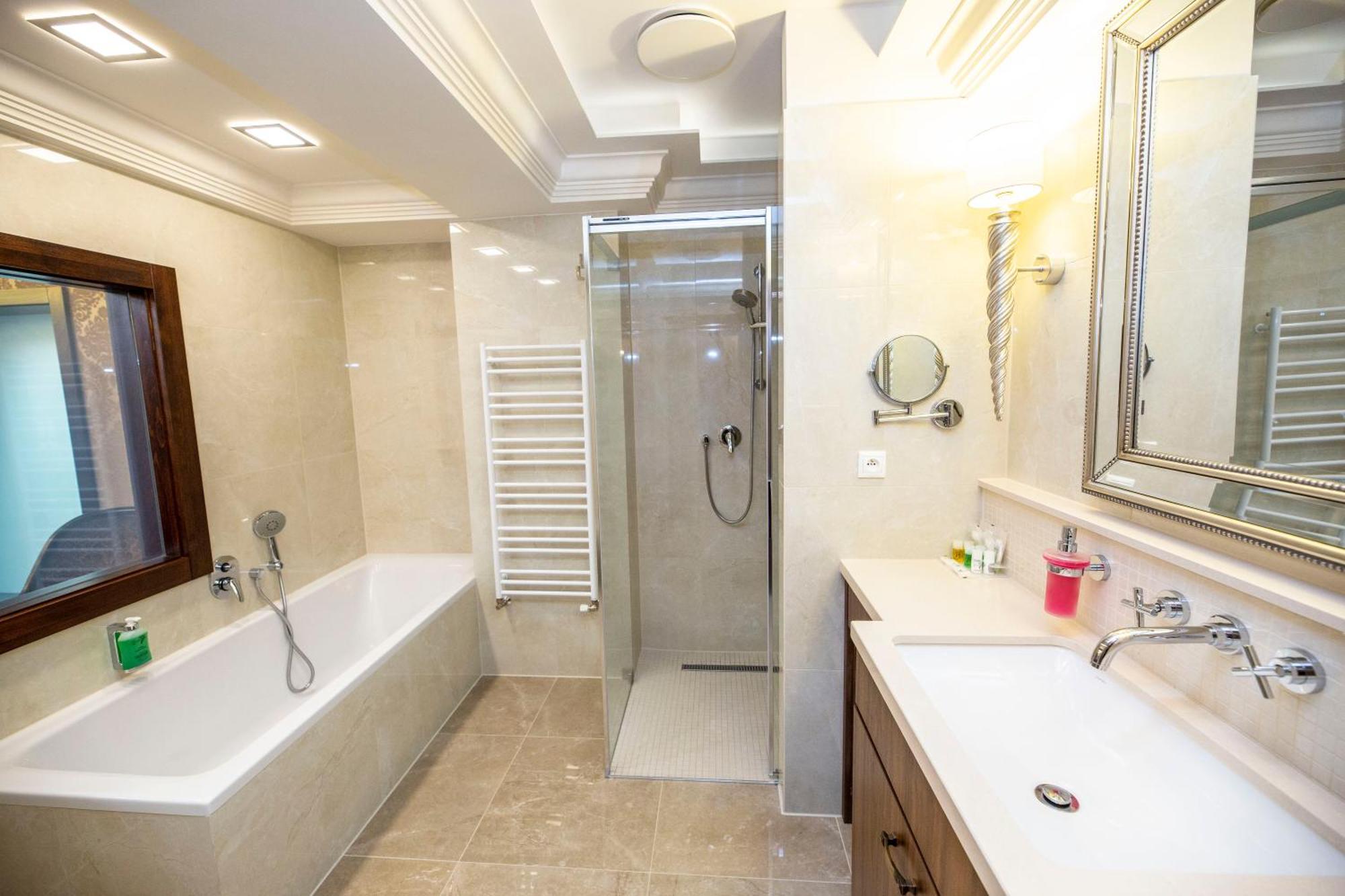 Hotel Dvorana Karlowe Wary Zewnętrze zdjęcie