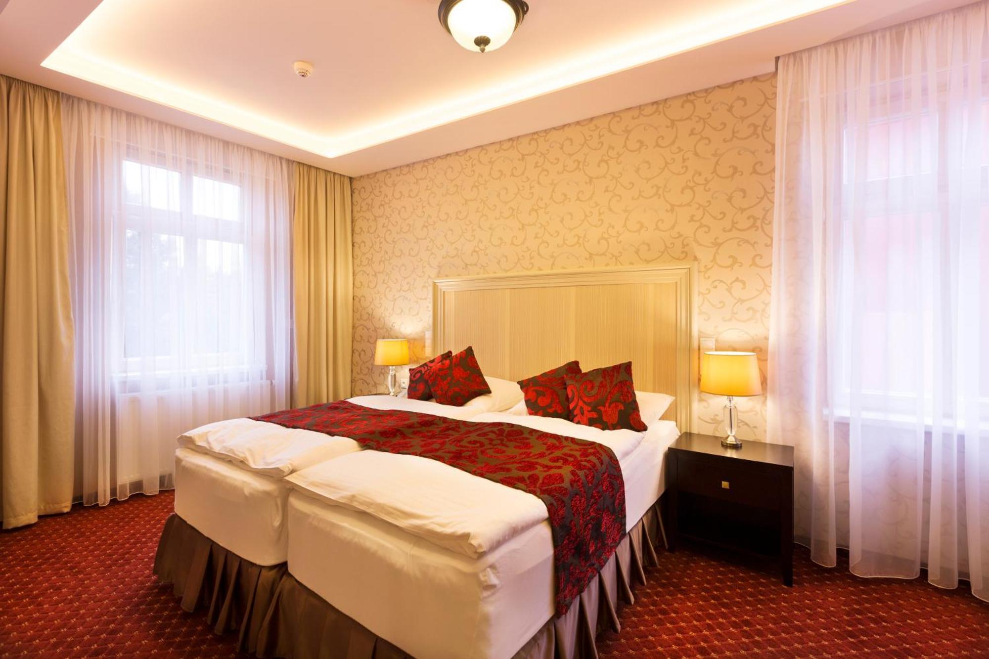 Hotel Dvorana Karlowe Wary Zewnętrze zdjęcie