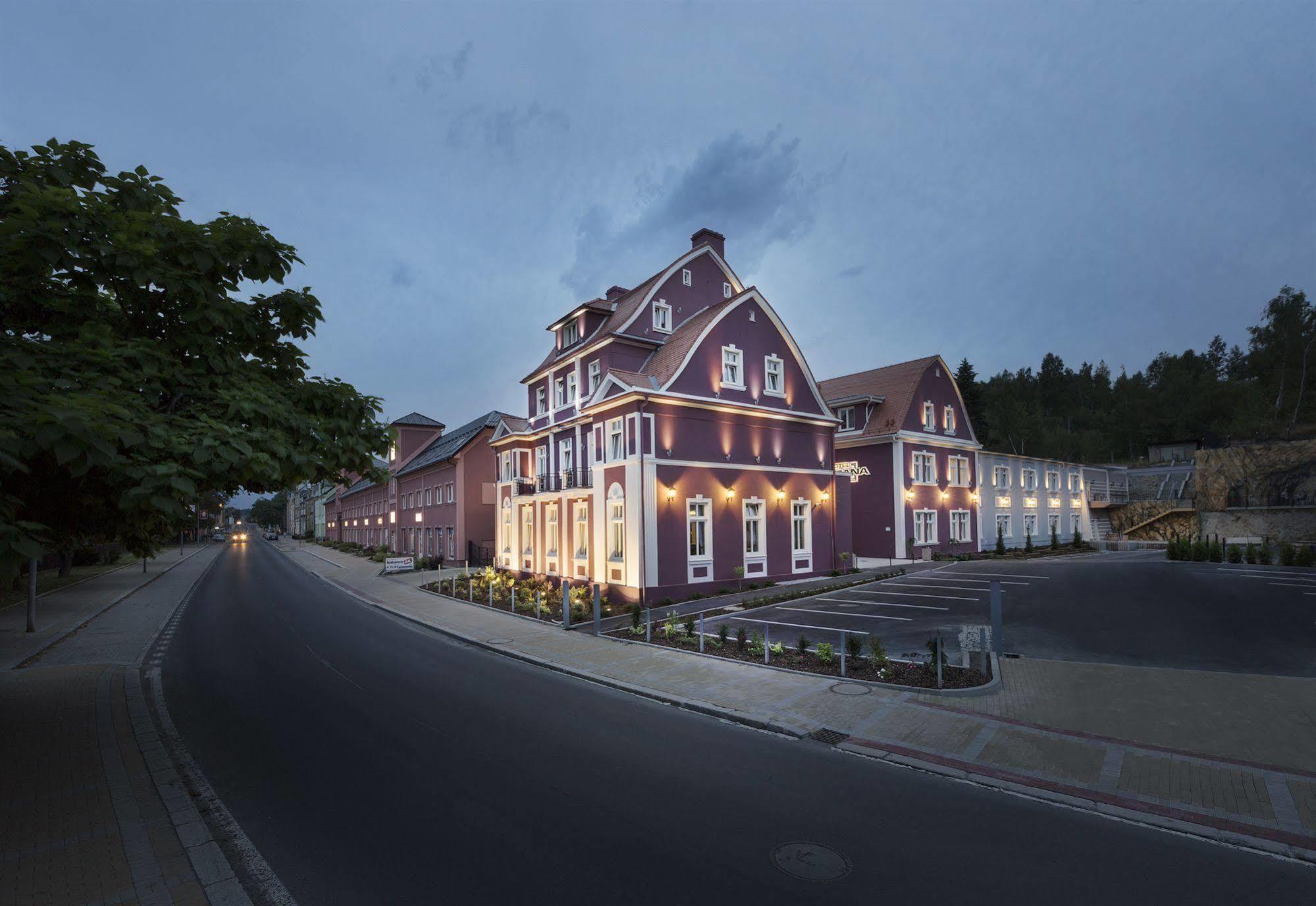 Hotel Dvorana Karlowe Wary Zewnętrze zdjęcie