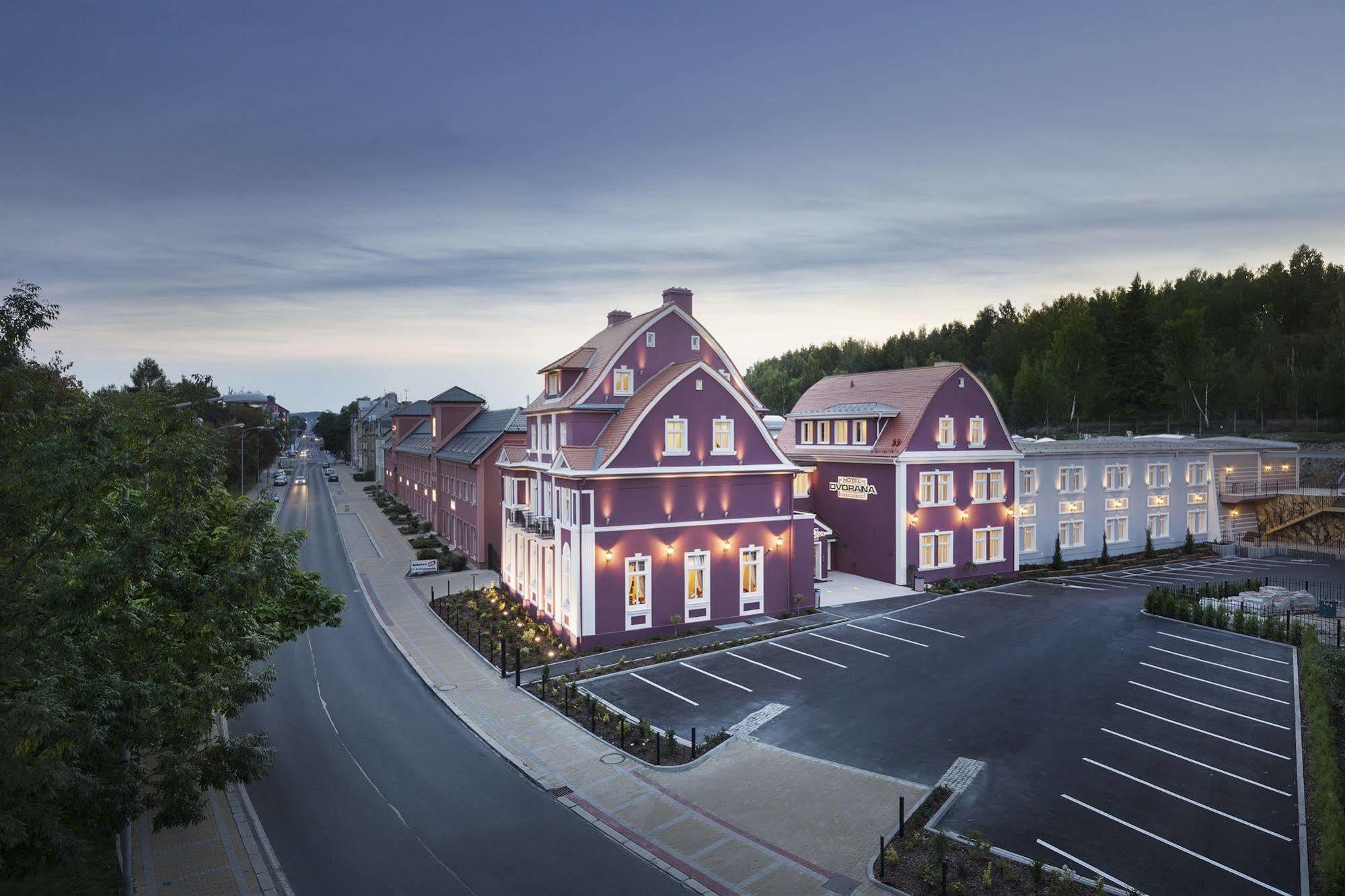 Hotel Dvorana Karlowe Wary Zewnętrze zdjęcie