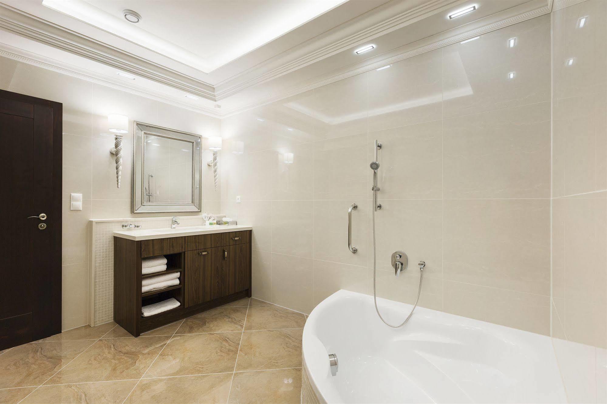 Hotel Dvorana Karlowe Wary Zewnętrze zdjęcie