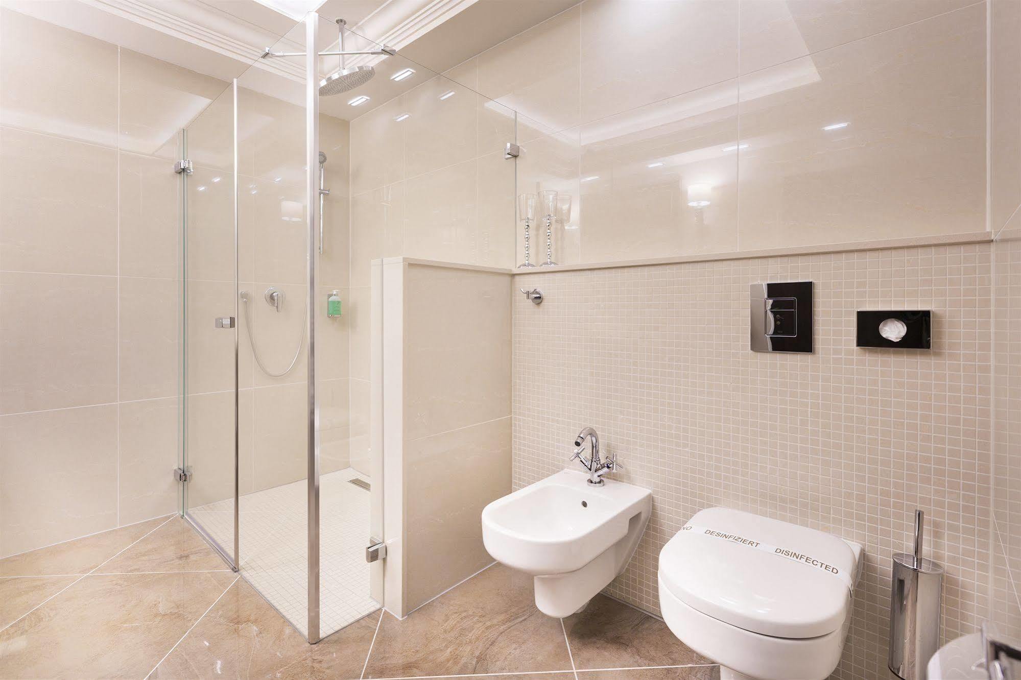 Hotel Dvorana Karlowe Wary Zewnętrze zdjęcie